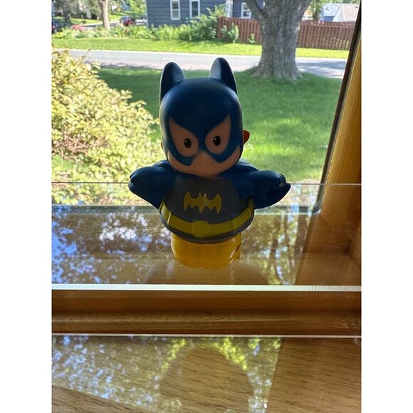 Fisher Price Little People DC Super Friends Collectible Figures - Picture 2 of 6